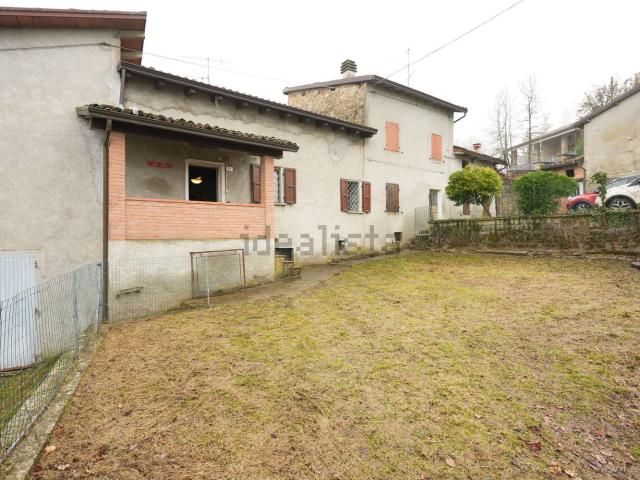 Casa in vendita a Val d’Enza, Re