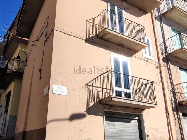 Casa in vendita a Borgo, Troina