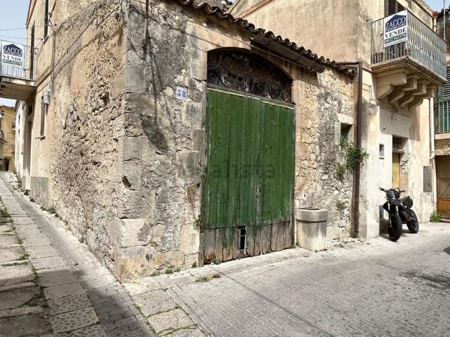 Casa in vendita a Modica Alta, Marina Di Modica