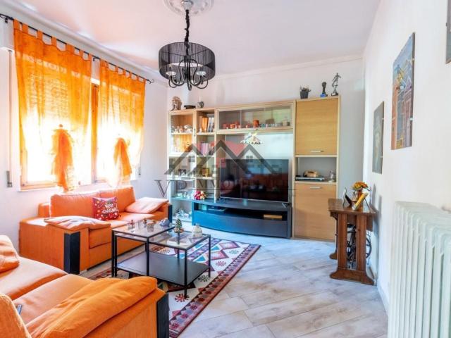 Casa in vendita a Larderello, Toscana