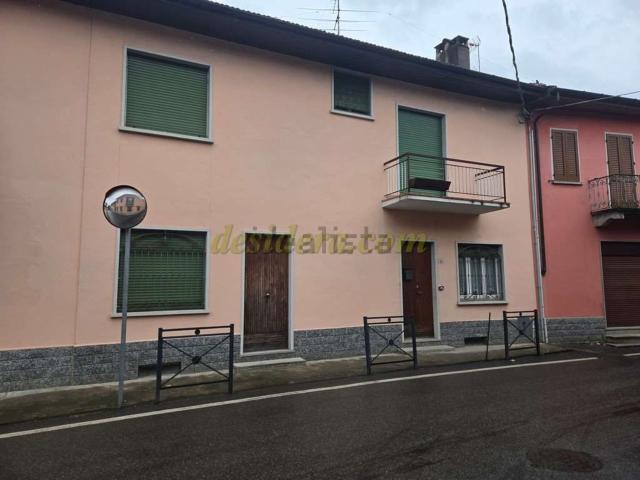 Casa in vendita a Sesona, Vergiate