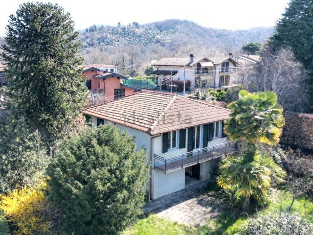 Casa in vendita a Comunità Montana Valli del Verbano, Brezzo Di Bedero