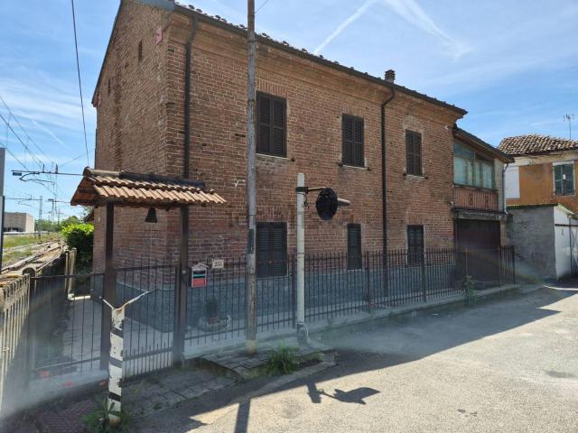 Casa in vendita a Piemonte, Alessandria