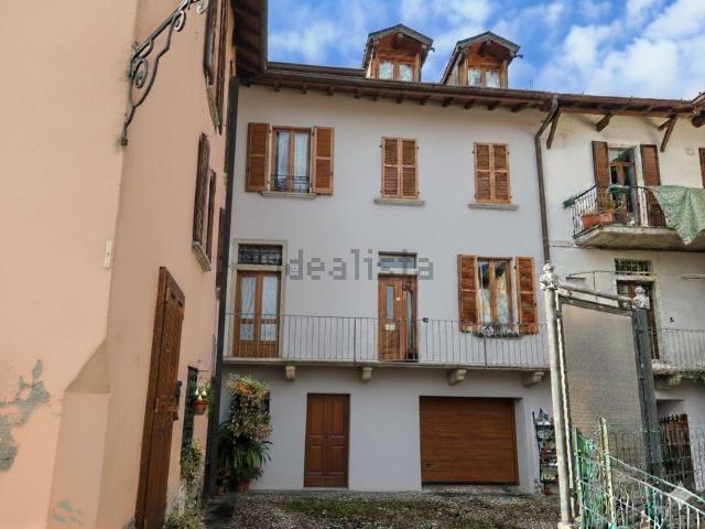 Casa in vendita a Tremezzina, Lombardia