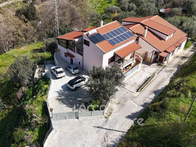 Casa in vendita a Cetraro Paese, Calabria