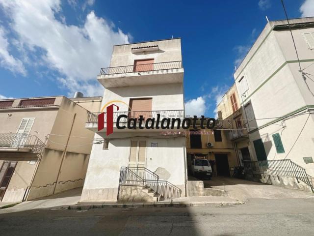 Casa in vendita a Quartiere San Niccolò, Castelvetrano
