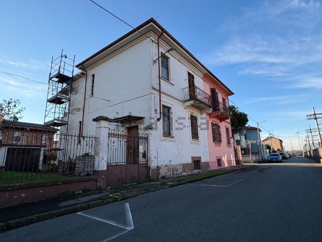 Casa in vendita a Piemonte, Alessandria