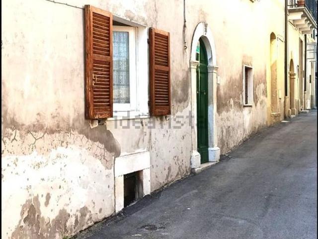 Casa in vendita a Torre De' Passeri, Abruzzo