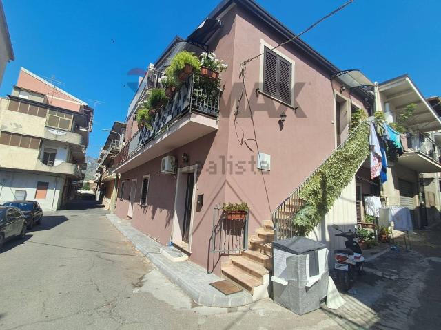 Casa in vendita a Gaggi, Sicilia