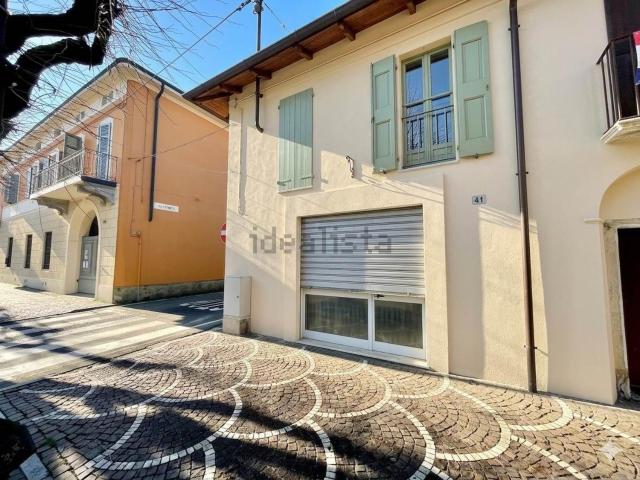 Casa in vendita a Robecco D'oglio, Lombardia