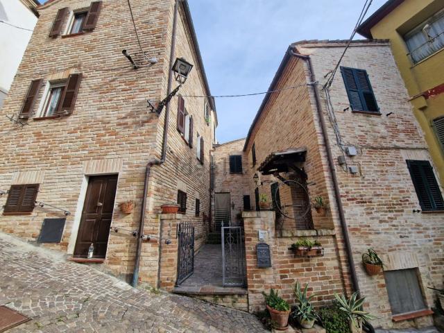 Casa in vendita a Marche, Ascoli Piceno
