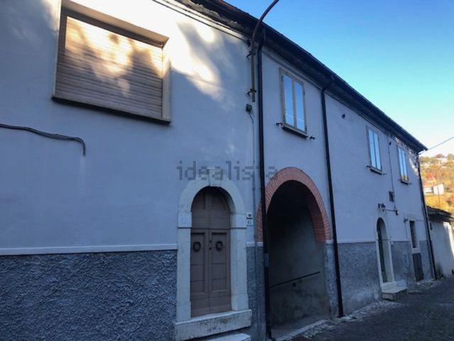 Casa in vendita a Montenero Val Cocchiara, Molise