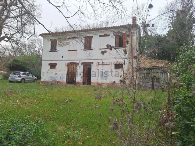 Casa in vendita a Trecastelli, Marche