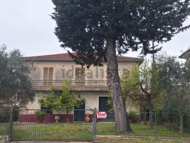 Casa in vendita a Arce, Lazio