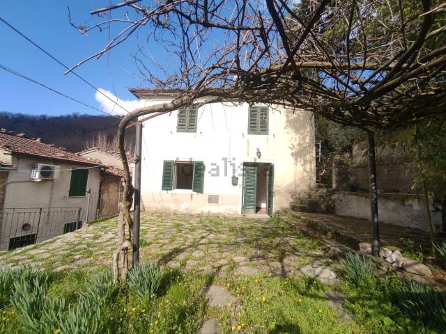 Casa in vendita a Pistoia, Toscana