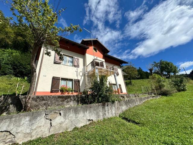 Casa in vendita a Treppo Carnico, Friuli-Venezia Giulia