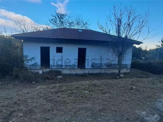 Casa in vendita a Follo Alto, Follo