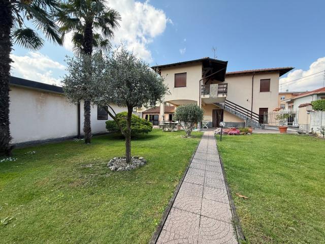 Casa in vendita a Villa Cortese, Lombardia