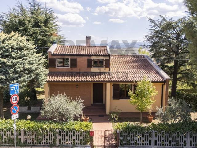Casa in vendita a Castelleone di Suasa, Ancona