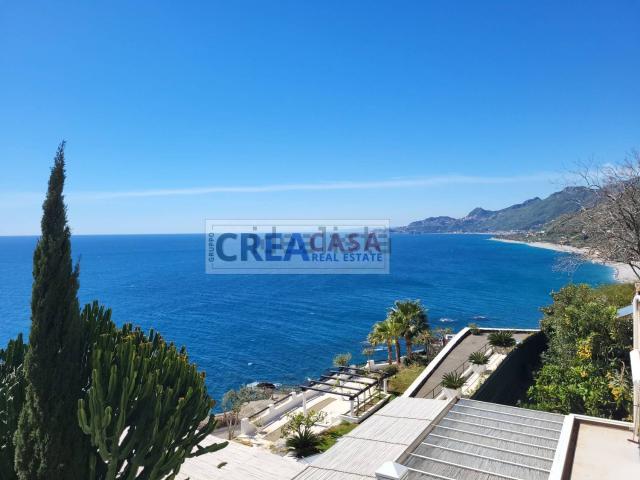 Casa in vendita a Sant'alessio Siculo, Sicilia