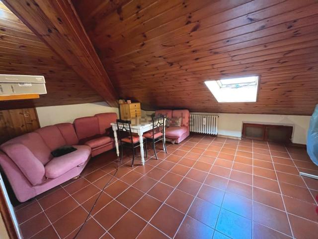Casa in vendita a Quarrata, Toscana