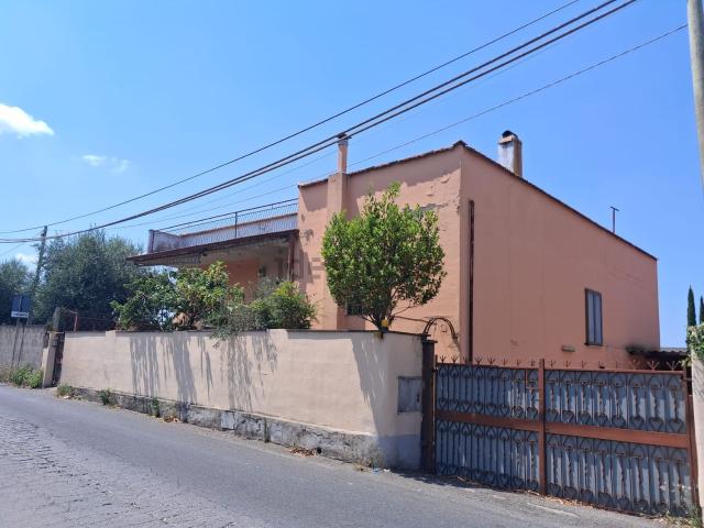 Casa in vendita a Roma Capitale, Lazio