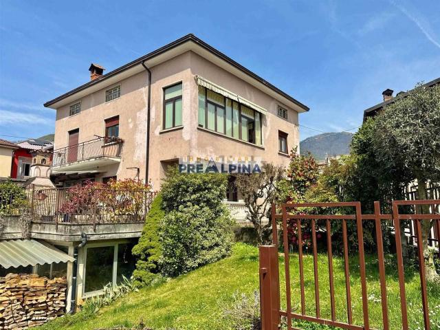 Casa in vendita a Gandino, Lombardia