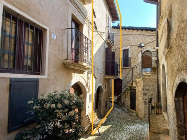 Casa in vendita a Fontecchio, Abruzzo