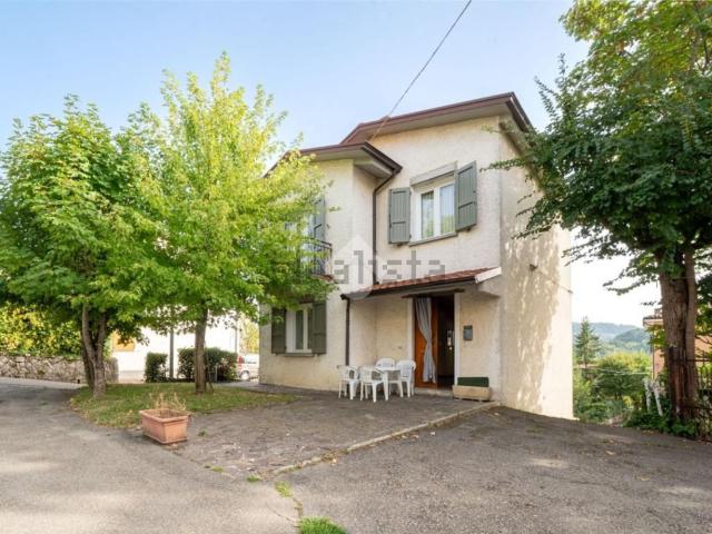 Casa in vendita a Antignola, Casina