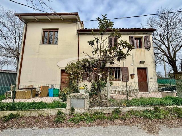 Casa in vendita a Magliano, Marche