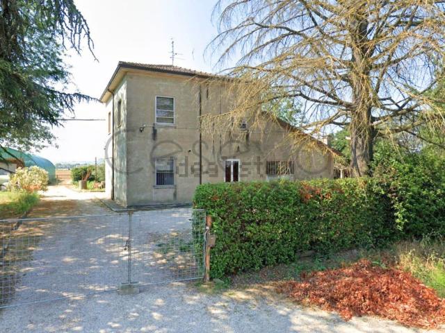 Casa in vendita a Quartiere Cervese Sud, Cesena