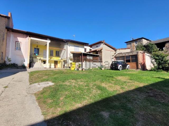 Casa in vendita a Mornago, Lombardia