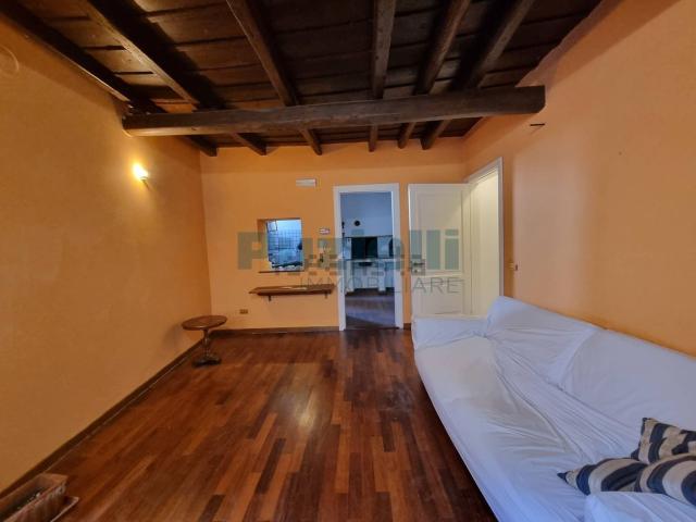 Casa in vendita a Tirassegno, Marche