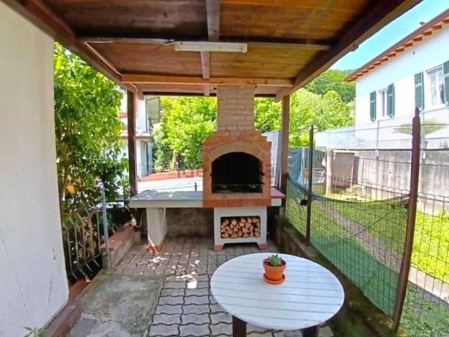 Casa in vendita a Carrara, Toscana