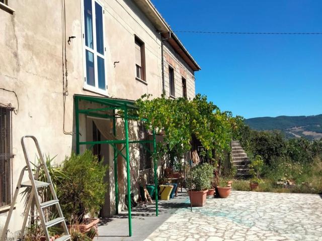 Casa in vendita a Roccaspinalveti, Abruzzo