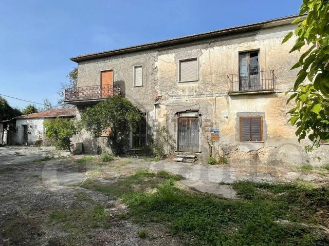 Casa in vendita a Roccasecca, Lazio