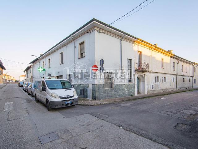 Casa in vendita a Castelnovetto, Lombardia