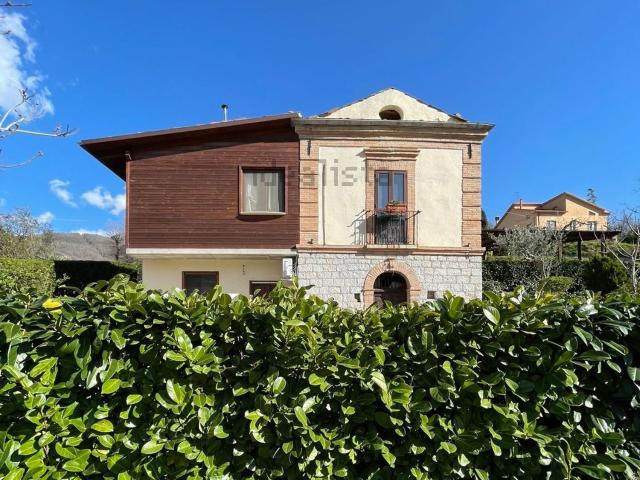 Casa in vendita a Villa Santa Maria, Abruzzo