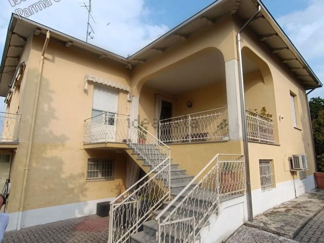 Casa in vendita a Manzano, Langhirano