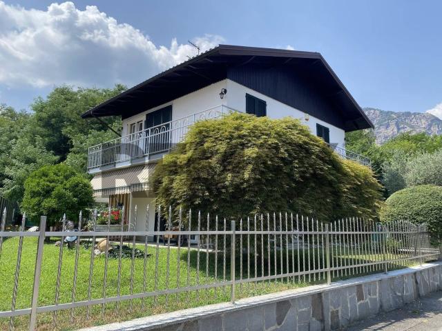 Casa in vendita a Oltrefiume, Baveno