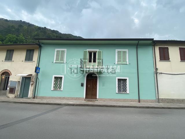Casa in vendita a San Carlo, Marina Di Massa