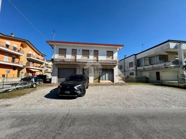 Casa in vendita a Rosolina, Veneto