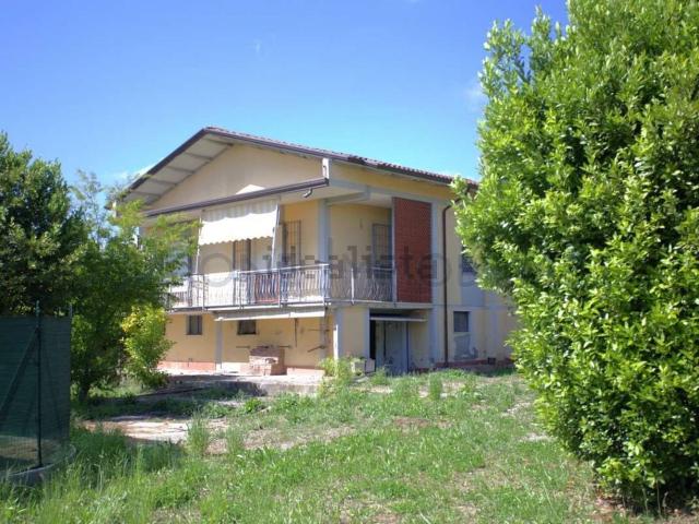 Casa in vendita a Carrara, Toscana