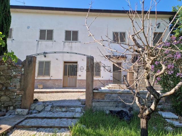Casa in vendita a Cervaro, Lazio