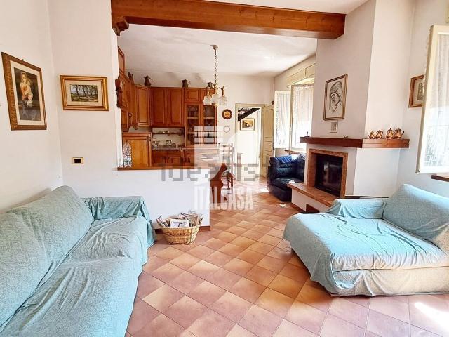 Casa in vendita a Roverbella, Lombardia
