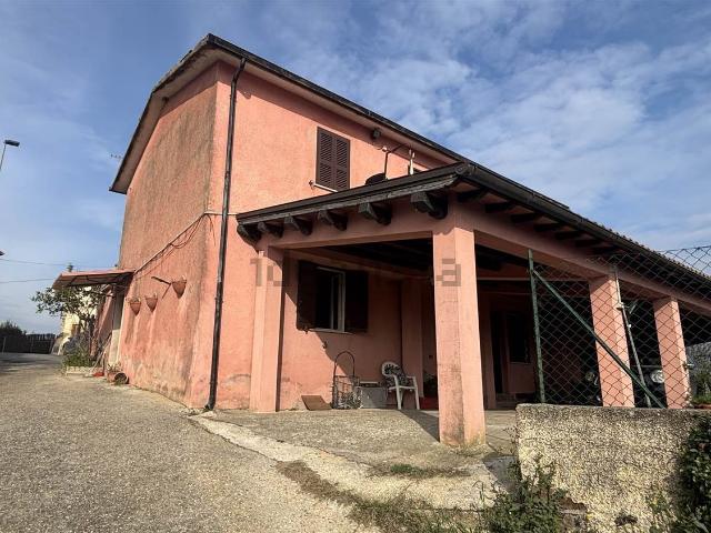 Casa in vendita a Selci, Lazio