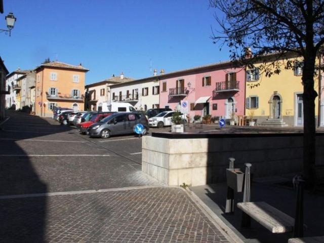 Casa in vendita a Baschi, Umbria