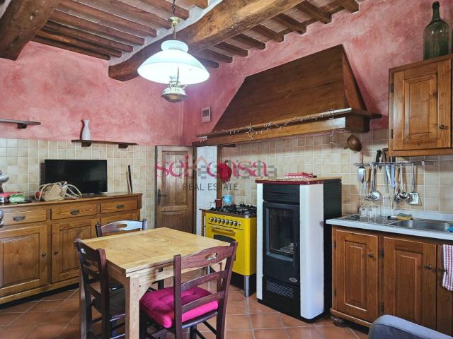 Casa in vendita a Sassofortino, Roccastrada