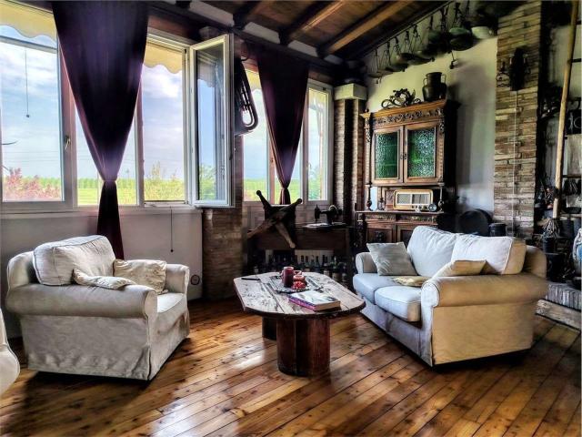 Casa in vendita a Unione Alto Ferrarese, Cento