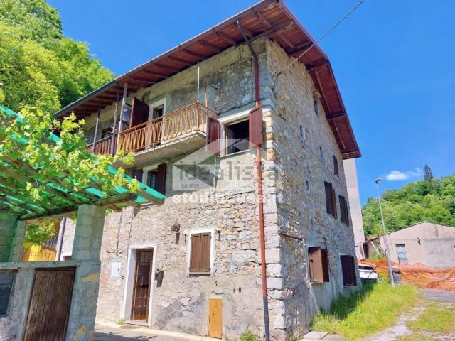 Casa in vendita a Clusone, Lombardia